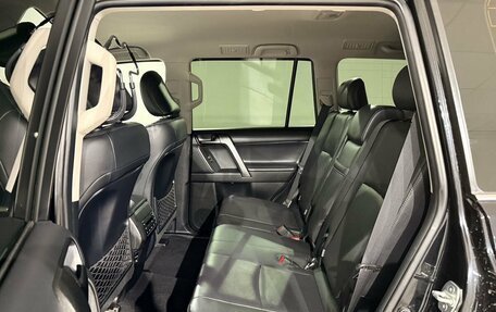 Toyota Land Cruiser Prado 150 рестайлинг 2, 2018 год, 5 990 000 рублей, 16 фотография