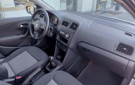 Volkswagen Polo VI (EU Market), 2012 год, 674 000 рублей, 13 фотография