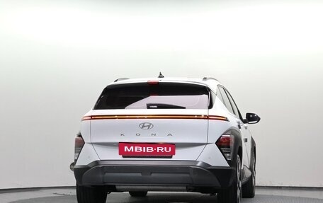 Hyundai Kona, 2023 год, 2 456 000 рублей, 4 фотография