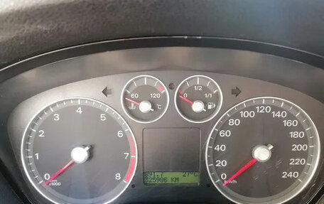 Ford Focus II рестайлинг, 2005 год, 380 000 рублей, 10 фотография