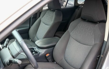 Toyota RAV4, 2020 год, 3 199 999 рублей, 14 фотография