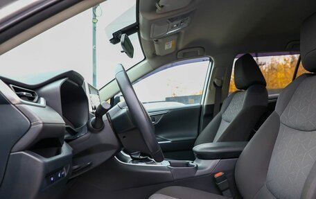 Toyota RAV4, 2020 год, 3 199 999 рублей, 12 фотография