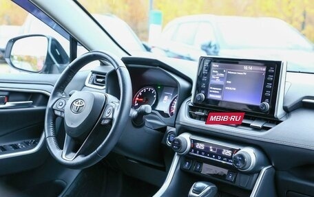 Toyota RAV4, 2020 год, 3 199 999 рублей, 16 фотография