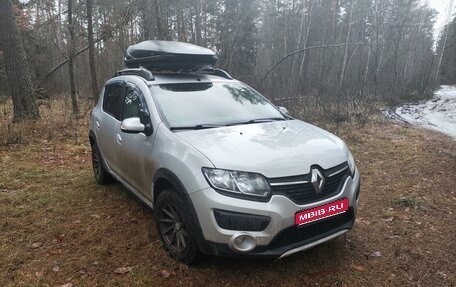 Renault Sandero II рестайлинг, 2015 год, 850 000 рублей, 1 фотография