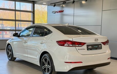 Hyundai Elantra VI рестайлинг, 2018 год, 1 735 000 рублей, 4 фотография