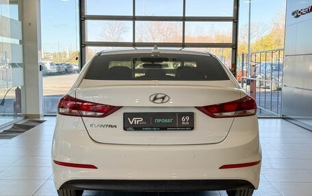 Hyundai Elantra VI рестайлинг, 2018 год, 1 735 000 рублей, 5 фотография