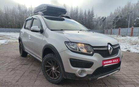 Renault Sandero II рестайлинг, 2015 год, 850 000 рублей, 3 фотография
