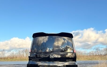 Honda Stepwgn IV, 2017 год, 2 300 000 рублей, 3 фотография