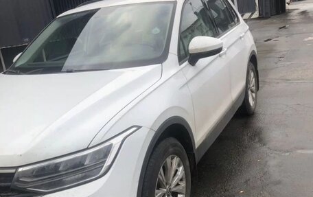 Volkswagen Tiguan II, 2020 год, 2 690 000 рублей, 4 фотография