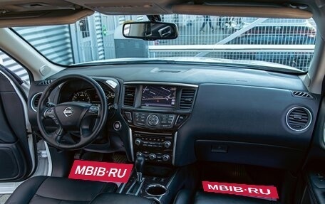 Nissan Pathfinder, 2015 год, 1 275 000 рублей, 16 фотография