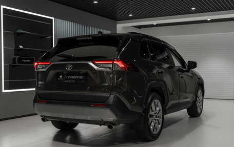 Toyota RAV4, 2020 год, 3 680 000 рублей, 5 фотография