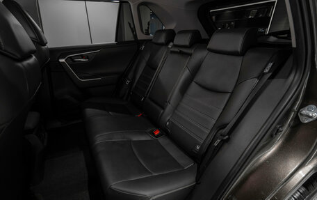 Toyota RAV4, 2020 год, 3 680 000 рублей, 12 фотография