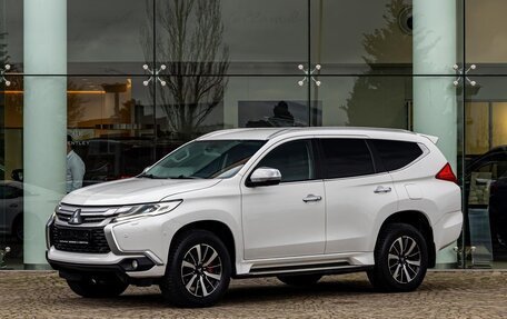 Mitsubishi Pajero Sport III рестайлинг, 2017 год, 2 435 000 рублей, 1 фотография