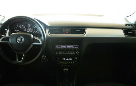 Skoda Rapid I, 2015 год, 1 250 000 рублей, 7 фотография