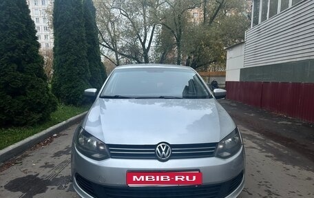 Volkswagen Polo VI (EU Market), 2015 год, 800 000 рублей, 6 фотография