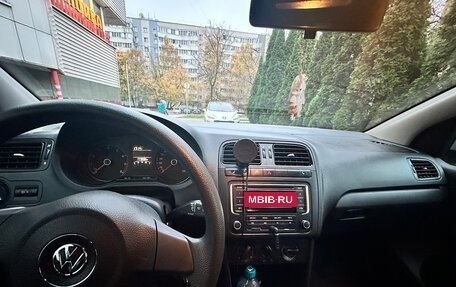 Volkswagen Polo VI (EU Market), 2015 год, 800 000 рублей, 9 фотография