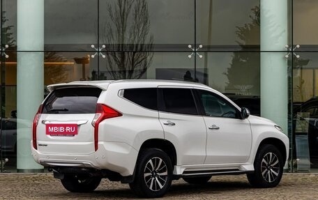 Mitsubishi Pajero Sport III рестайлинг, 2017 год, 2 435 000 рублей, 6 фотография