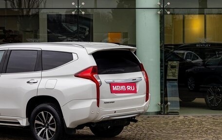 Mitsubishi Pajero Sport III рестайлинг, 2017 год, 2 435 000 рублей, 8 фотография