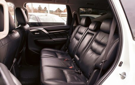 Mitsubishi Pajero Sport III рестайлинг, 2017 год, 2 435 000 рублей, 34 фотография