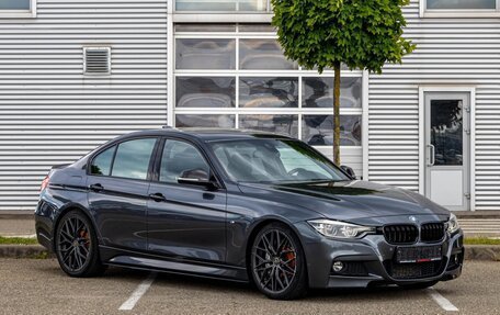 BMW 3 серия, 2018 год, 2 095 000 рублей, 3 фотография