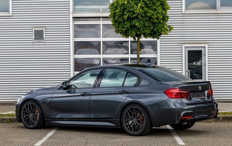 BMW 3 серия, 2018 год, 2 095 000 рублей, 24 фотография