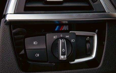 BMW 3 серия, 2018 год, 2 095 000 рублей, 36 фотография