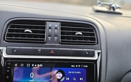 Volkswagen Polo VI (EU Market), 2017 год, 1 150 000 рублей, 11 фотография