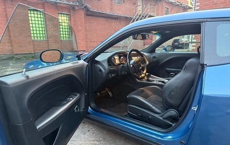 Dodge Challenger III рестайлинг 2, 2020 год, 5 750 000 рублей, 9 фотография