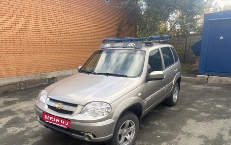 Chevrolet Niva I рестайлинг, 2016 год, 890 000 рублей, 2 фотография