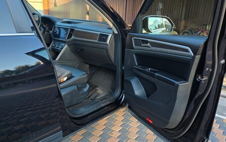 Volkswagen Teramont I, 2018 год, 2 950 000 рублей, 10 фотография