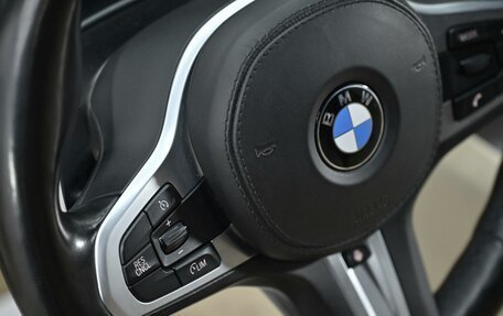 BMW 5 серия, 2018 год, 3 285 000 рублей, 15 фотография