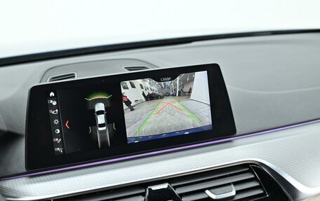 BMW 5 серия, 2018 год, 3 285 000 рублей, 14 фотография