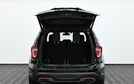 Ford Explorer VI, 2018 год, 2 505 000 рублей, 19 фотография