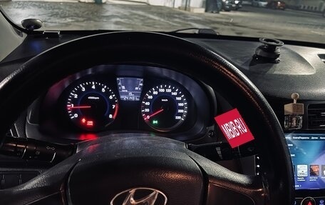 Hyundai Solaris II рестайлинг, 2011 год, 430 000 рублей, 5 фотография