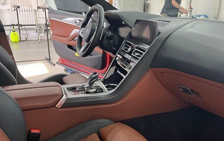 BMW 8 серия, 2020 год, 8 000 000 рублей, 19 фотография