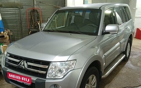 Mitsubishi Pajero IV, 2010 год, 2 000 000 рублей, 1 фотография