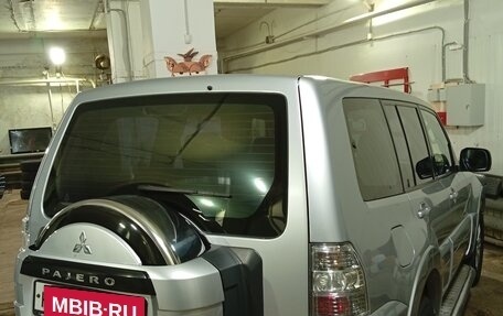 Mitsubishi Pajero IV, 2010 год, 2 000 000 рублей, 4 фотография