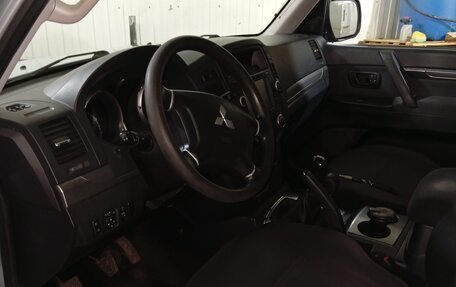 Mitsubishi Pajero IV, 2010 год, 2 000 000 рублей, 8 фотография