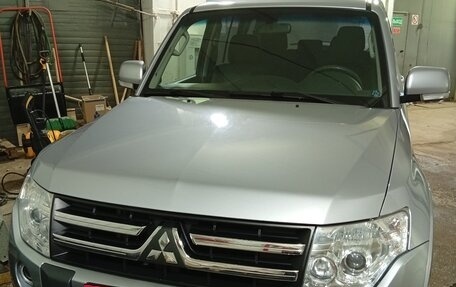 Mitsubishi Pajero IV, 2010 год, 2 000 000 рублей, 6 фотография