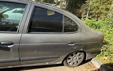 Renault Megane III рестайлинг, 2002 год, 220 000 рублей, 3 фотография