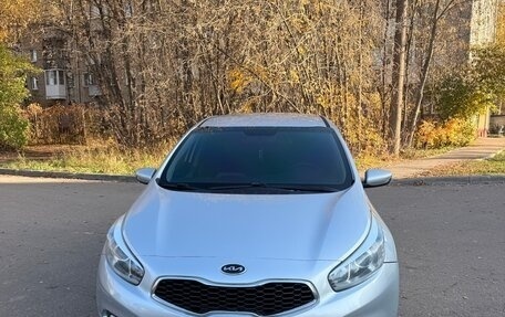 KIA cee'd III, 2013 год, 1 380 000 рублей, 2 фотография