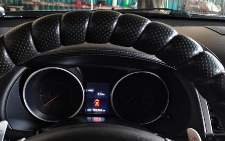 Mitsubishi Outlander III рестайлинг 3, 2010 год, 1 300 000 рублей, 3 фотография