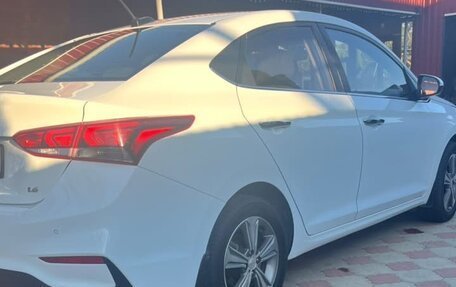 Hyundai Solaris II рестайлинг, 2017 год, 1 270 000 рублей, 9 фотография