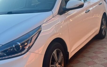 Hyundai Solaris II рестайлинг, 2017 год, 1 270 000 рублей, 12 фотография