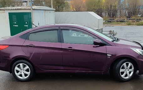 Hyundai Solaris II рестайлинг, 2012 год, 670 000 рублей, 3 фотография