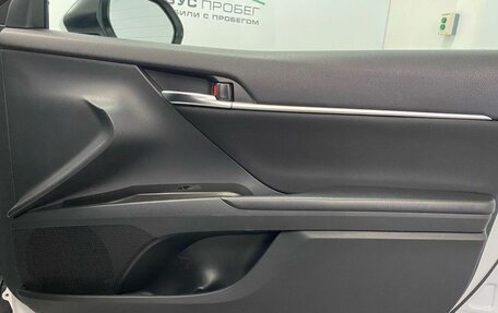 Toyota Camry, 2022 год, 3 100 000 рублей, 18 фотография