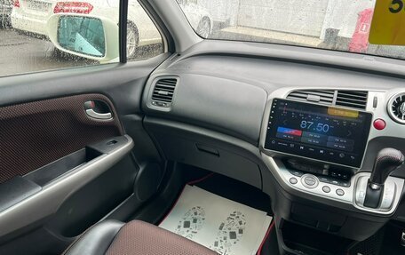 Honda Stream II, 2010 год, 1 279 000 рублей, 16 фотография