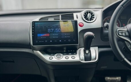 Honda Stream II, 2010 год, 1 279 000 рублей, 20 фотография