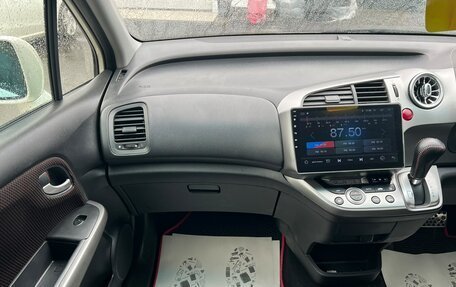 Honda Stream II, 2010 год, 1 279 000 рублей, 18 фотография