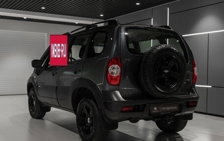 Chevrolet Niva I рестайлинг, 2016 год, 730 000 рублей, 4 фотография